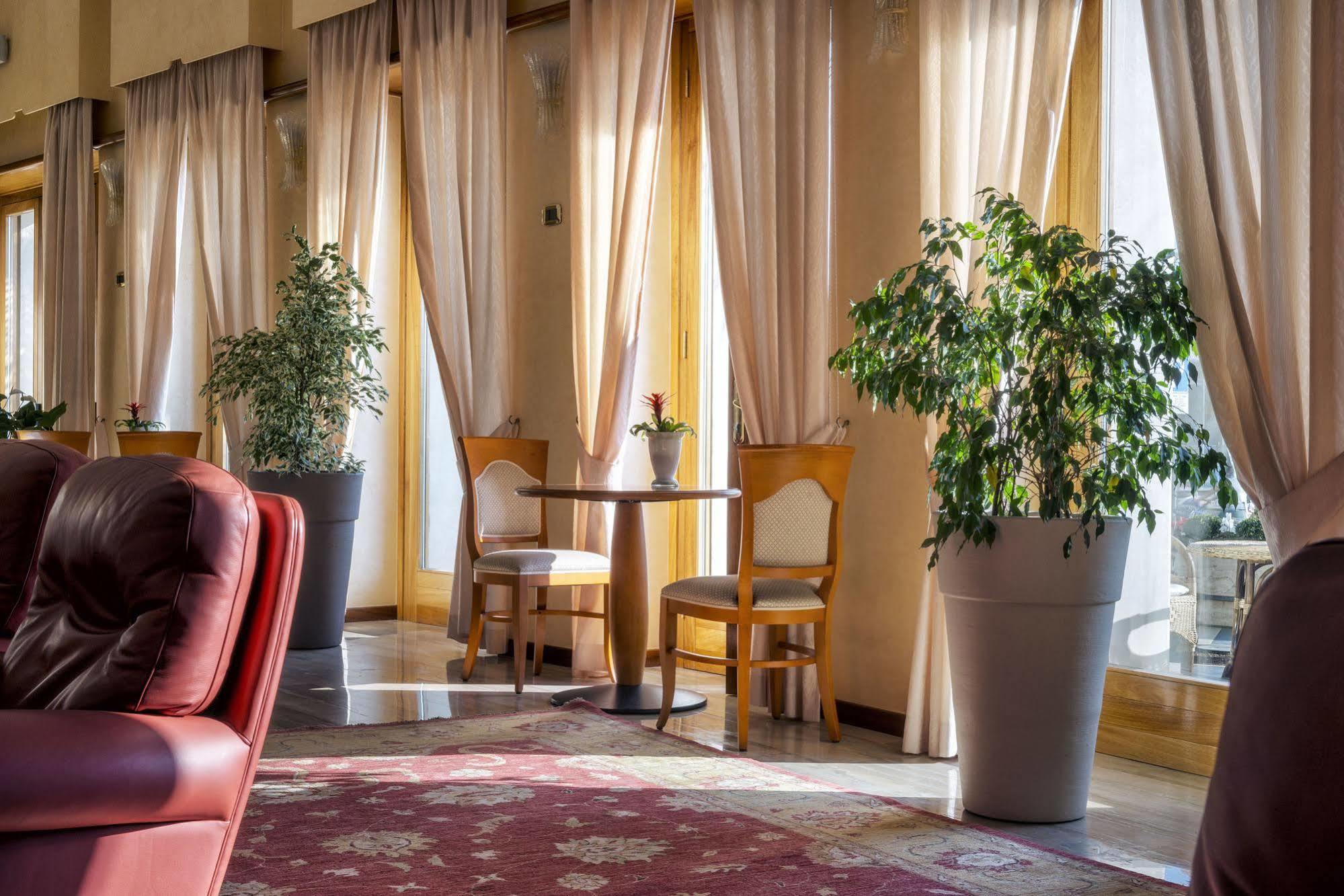 Astura Palace Hotel Nettuno Eksteriør bilde